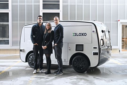 L'équipe co-fondatrice de LOXO, de g. à d. : Claudio Panizza, CTO, Lara Amini, Business Lead, et Amin Amini, CEO. L'équipe co-fondatrice de LOXO, de g. à d. : Claudio Panizza, CTO, Lara Amini, Business Lead, et Amin Amini, CEO.