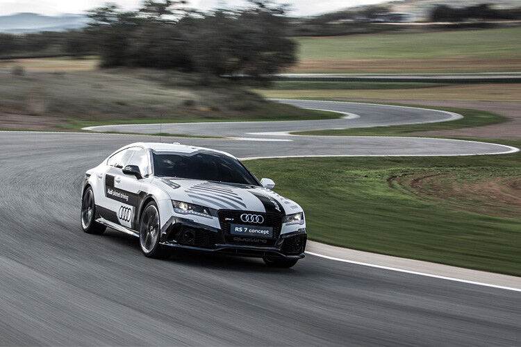 Um die Möglichkeiten des autonomen Fahrens zu demonstrieren, lässt Audi Prototypen Bestzeiten auf der Rennstrecke fahren. (Foto: Audi)