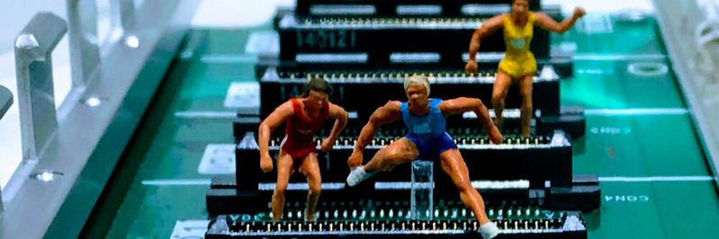 Das Internet of Things hält zunehmend Einzug in den Unternehmensalltag, doch Hürden existieren nach wie vor.(Bild:  gemeinfrei / Unsplash)