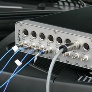 Der LTT24 kombiniert die Funktionalität eines Transienten-Recorders mit der Funktionalität eines Messverstärkers