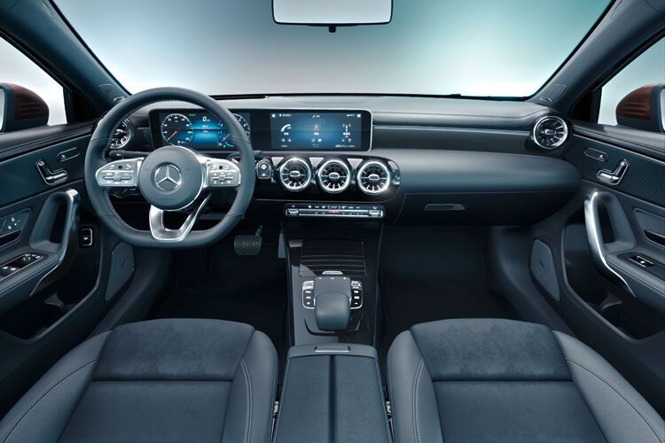 Auch in dem neuen Modell wird das Multimediasystem MBUX zur Verfügung stehen. (Bild: Daimler)