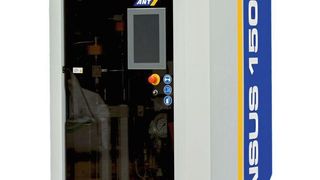 Das System Consus (Continuous Suspension) von ANT erzeugt ohne Luftbelastung eine reine Suspension aus Wasser und Abrasiv, mit dem das Wasserstrahlschneiden doppelt oder dreimal so schnell gehen kann, als mit dem üblichen Injektionsverfahren für das Abrasiv. (ANT)