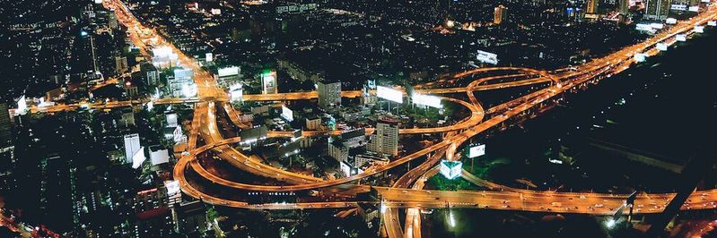 Vereinfachung des Stadtlebens, Zeitersparnis im Alltag und Schonung der Umwelt: Das sind die drei wichtigsten Gründe, warum die Bürger Smart-City-Angebote nutzen würden.(Bild:  gemeinfrei /  Pixabay)