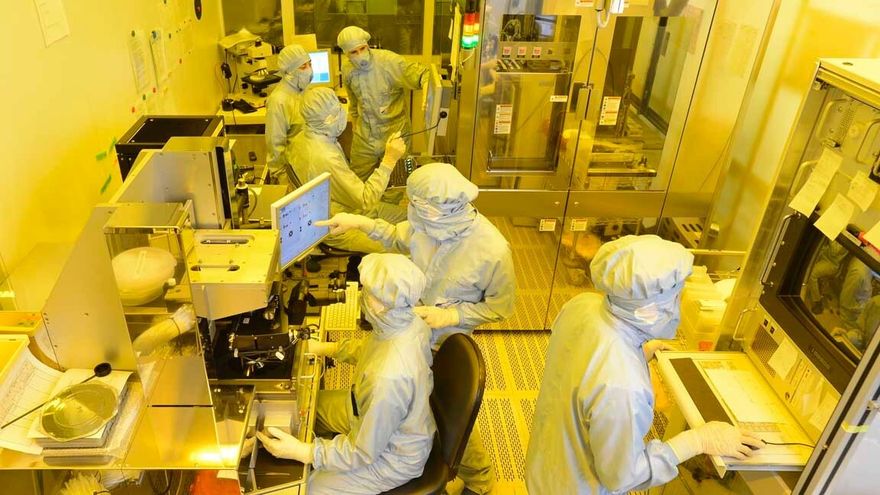 MA_Reinraum_1349947020386 ()