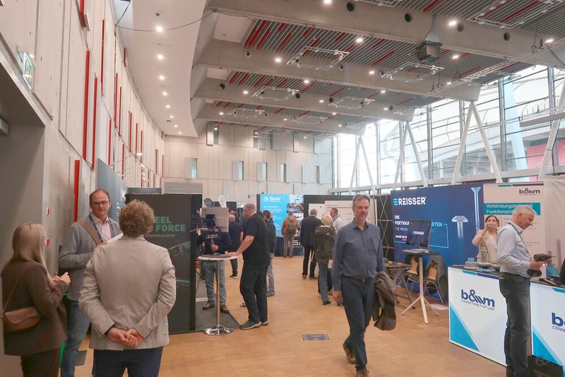 Impressionen von der Verbindungstechnikmesse Schraubtec am 16. April in der Stuttgarter Carl-Benz-Arena ... (Bild: P. Königsreuther)