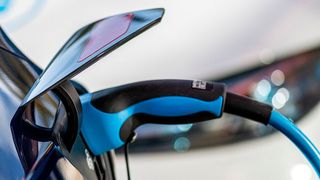 Nach dem Absturz in 2024 könnte sich für 2025 die THG-Prämie wieder erholen und ansteigen. Halter von E-Autos können noch bis 7. November ihre THG-Prämie beantragen. (Bild: frei lizenziert)