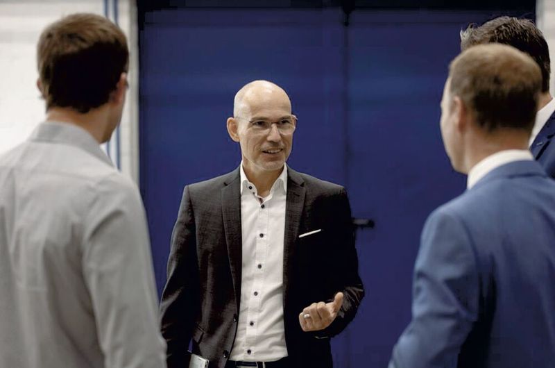 Wolfgang Nau, Director Operations & Supply Chain Management der Schumag AG: «Bei Citizen überzeugt einfach das Gesamtpaket: Beratung, Zusammenarbeit und Entwicklung von neuen Themen. Das ist das, was ich nicht mehr missen möchte.» (Bild: Citizen Machinery Europe GmbH)