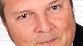 Enzo Strappazzon wird zum Senior Vice President und General Manager der neu geschaffenen Industrial Control and Protection Division von Eaton ernannt. (Eaton)