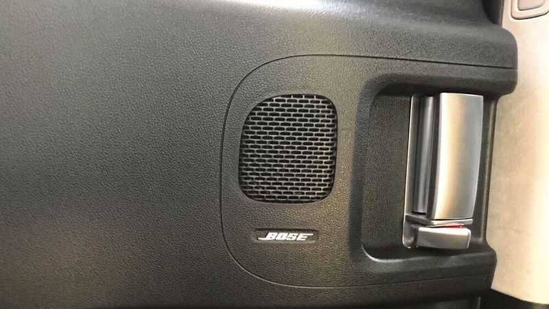 … Bose-Soundsystem mit den zwölf Lautsprechern. (Bild: Wolfgang Michel – VCG)