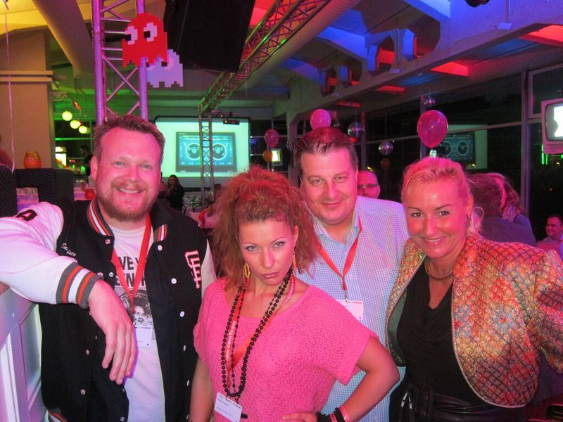 (v. l.) Frank Castrop und Monika Fietzek, OKI mit Rüdiger Kriete, Phicomm und Christine Händler, comTeam. (Vogel IT-Medien)