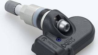 RDKS-Sensor müssen am Fahrzeug angelernt werden, damit das System funktioniert. (Foto: Alligator)