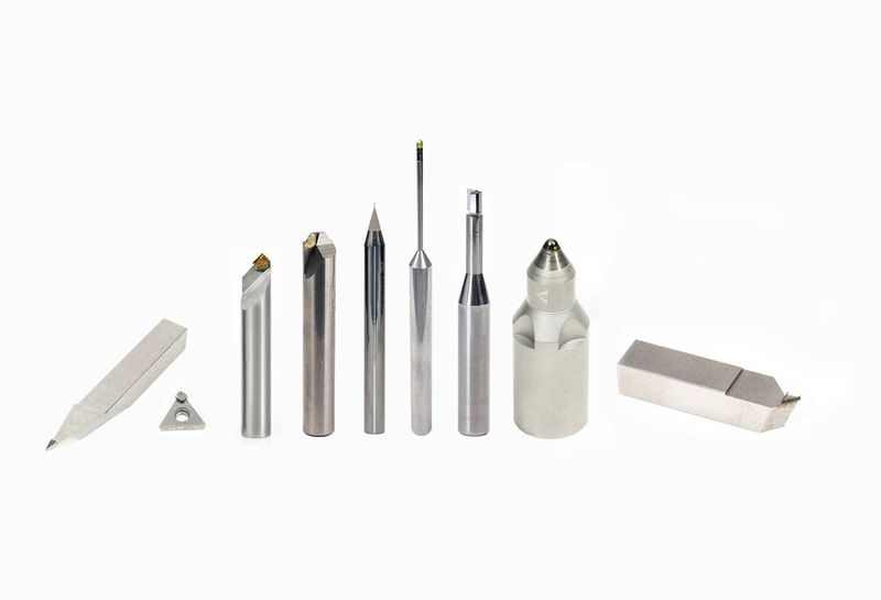 Blick auf Hochpräzisions-MKD-Werkzeuge (monokristalliner Diamant), die von Worldia Tools zur Mikrozerspanung entwickelt wurden – ein zweites Thema auf der EMO Hannover 2023, das von den Chinesen gespielt wird. (Bild: Worldia Tools)