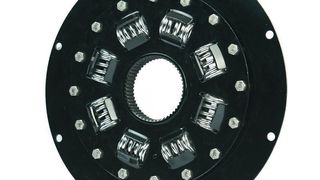 Die Ganzstahlbauweise der Federkupplung von Torsion Control Products soll Platz sparen und für eine lange Lebensdauer sorgen. (Torsion Control Products )