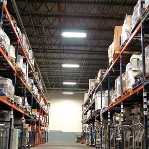 Second-hand equipment ready to be dispatched, thus avoiding potential delays.