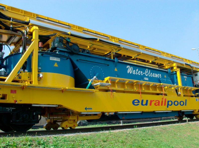 Bahnschotteraufbereitung mit Leiblein Kratzband-Schrägklärer (Bild: Leiblein GmbH)