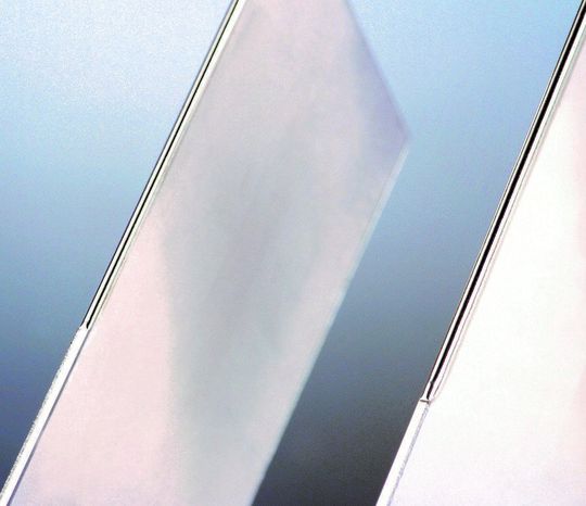 Laseredge heißt ein Forschungsprojekt, das zeige soll, wie sich Blechkanten per Laser entgraten, verrunden und randverstärken lassen, um so veredelt zu werden.(Bild:  Fraunhofer-ILT)