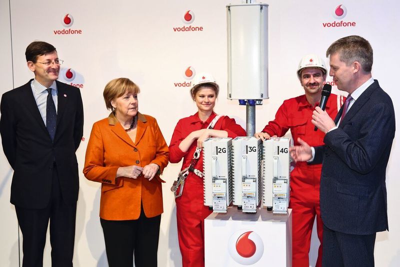 Prominenz war Cebit-Standard: ob Angela Merkel... (Vodafone)