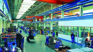 Für viele produzierende Unternehmen muss das Lieferantenmanagement wegen der steigenden Materialpreise, Lieferzeitenverlängerung und steigender Qualitätsanforderungen stärker in den Fokus rücken. Bild: Hummel-Formen (Archiv: Vogel Business Media)