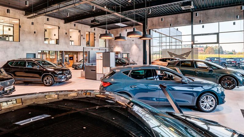 Die Gruppe möchte um die 20 Neuwagen im Showroom präsentieren. (Bild: Autohaus von der Weppen)