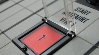 Prozessleittechnik heiratet Mosaiktableaus. (Bild: EAO)