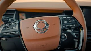 Aus Ssangyong wird KGM. Das Logo mit den zwei Flügeln bleibt erhalten. (Bild: Ssangyong)