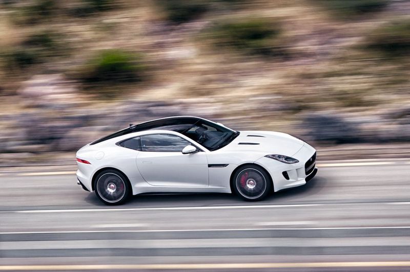 Platz 8: Jaguar F-Type (Durchschnittspreis: 69.563 Euro). (Bild: Jaguar)
