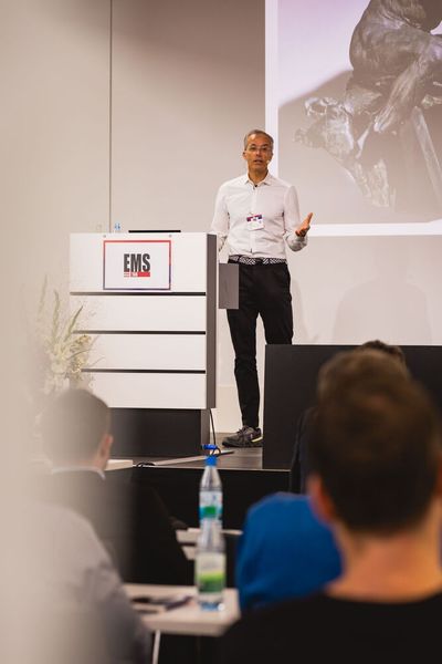 Impressionen vom 24. Würzburger EMS-Tag: Im Mittelpunkt standen aktuelle Branchenthemen, praxisnahe Impulse und insbesondere der persönliche Austausch innerhalb der EMS-Community. (Bild: Stefan Bausewein)