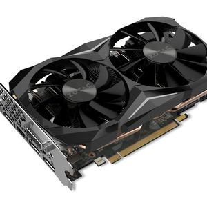 Die kompakte Zotac-Karte mit Nvidas zweitschnellster Consumer-GPU belegt zwei Slots im Rechner. Für die zusätzliche Spannungsversorgung sind zwei achtpolige 12-Volt-Anschlüsse auf der Karte angebracht.