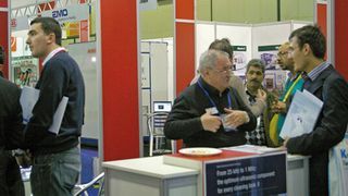 Dass die Bauteilsauberkeit in der Türkei an Bedeutung gewinnt, zeigt die hohe Besucherfrequentierung des Themenpavillons Parts2clean auf der Industriemesse WIN1 2012 in Istanbul. (Bild: Schulz)