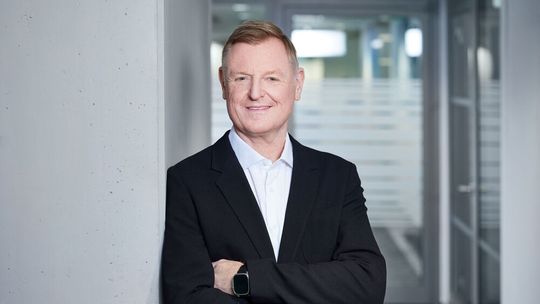 Für Dr. Marcus Söldner, CEO Car-Garantie, sind Garantien im Gebrauchtwagenmarkt ein starker Hebel für Vertrauen und Kundenzufriedenheit. (Bild:  Car-Garantie)