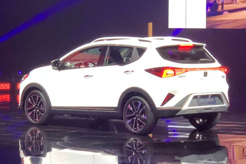Das kleine SUV basiert auf dem JAC S7 ... (Bild: Stefan Grundhoff)