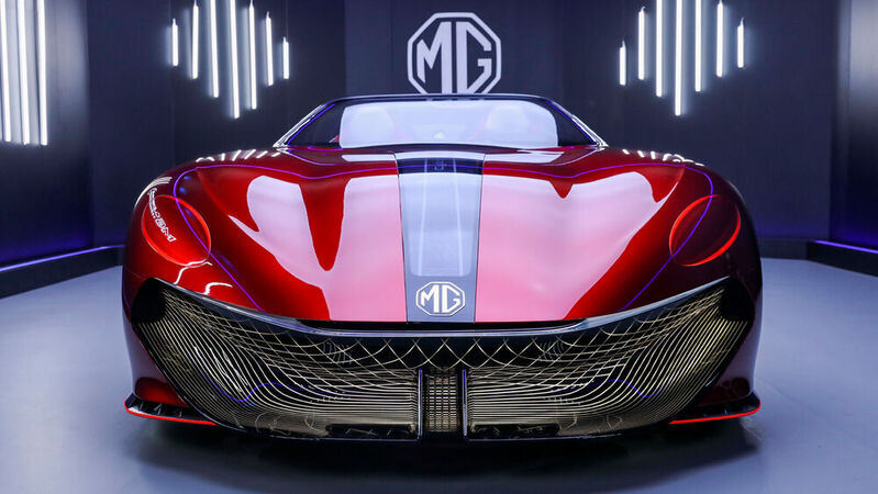 Der MG Cyberster stand im Frühjahr 2021 auf der Automesse in Schanghai. Die Studie kam gut an, so dass es eine vermutlich deutlich weniger futuristische Serienversion geben soll.