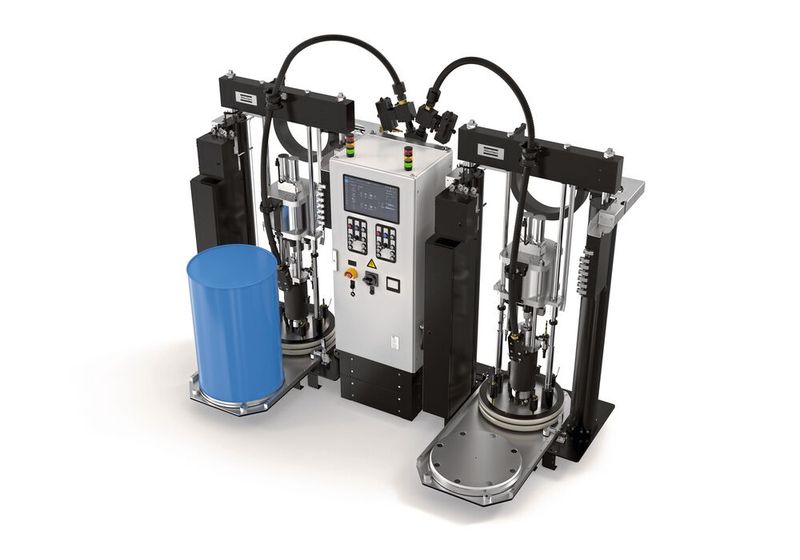 Die Plus Supply von Atlas Copco ist eine Materialversorgung, die mit einer speziellen Folgeplatte Materialreste im Fass reduziert und durch Vakuumtechnologie Materialverluste durch Fasswechsel und Spülvorgänge erheblich reduziert. Sie eignet sich besonders für das Fördern von Wärmeleitpasten in der Batteriemontage. (Bild: Atlas Copco)