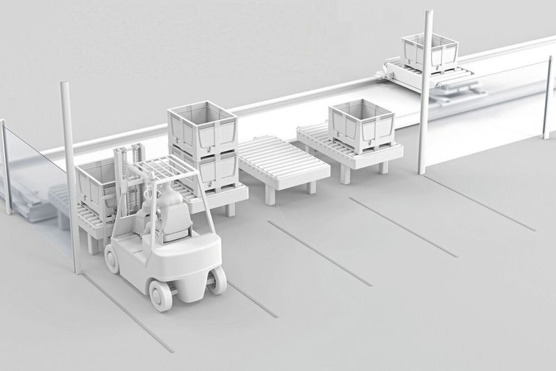 Übergabestationen, an denen Material mit Gabelstaplern ein- und ausgeschleust wird, sind oft an Gefährdungsbereiche angegliedert. Anlagenbetreiber müssen den Zugang zu diesen Bereichen sichern. (Bild: Leuze electronic GmbH + Co. KG )