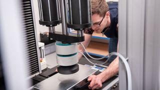 Cartesy kann seit Kurzem Messmittel wie beispielsweise Kraftsensoren und Druckmessgeräte akkrediert kalibrieren. (Bild: www.tom-bauer-foto.de)