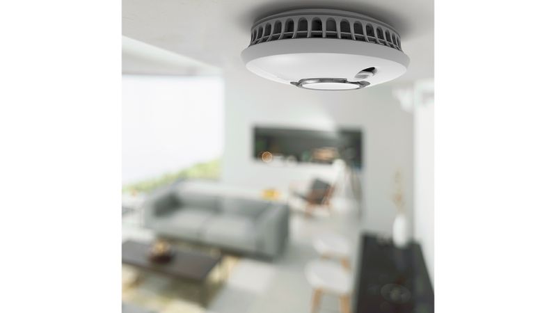 Der Multi-Sensor-Rauchwarnmelder von FireAngel verfügt über patentierte Thermoptek-Technologie und Q-Label. (Bild:  FireAngel)