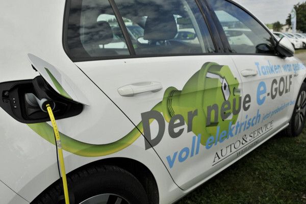 Impressionen von der eRUDA – „elektrisch Rund um den Ammersee“, der größten E-Mobilrundfahrt Deutschlands (Bild: Barbara Wilms, www.eruda.de)