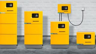 Alle Geräte der „SLH-300“-Baureihe sind für Wand- und Standmontage ausgelegt. (Volker Strey)