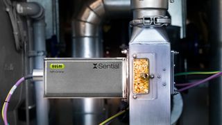 Der kompakte und robuste Sensor ist das Ergebnis umfangreicher Prozessexpertise von Büchi.  (Büchi)