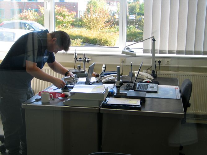 Qualitätssicherung bei Hein & Oetting (Archiv: Vogel Business Media)