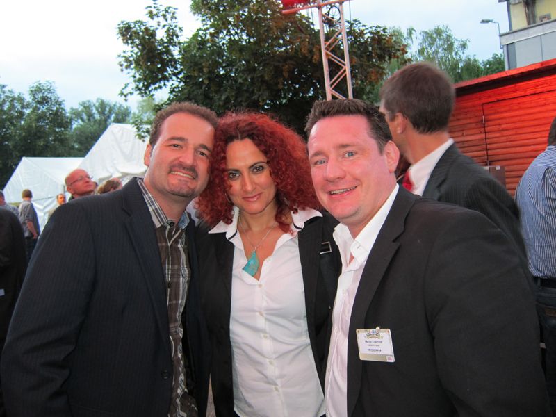 (v. l.) Toni Jakob, Samsung, mit Besa Agaj, IT-BUSINESS, und Marco Luschnat, MINISTRY      (IT-BUSINESS)