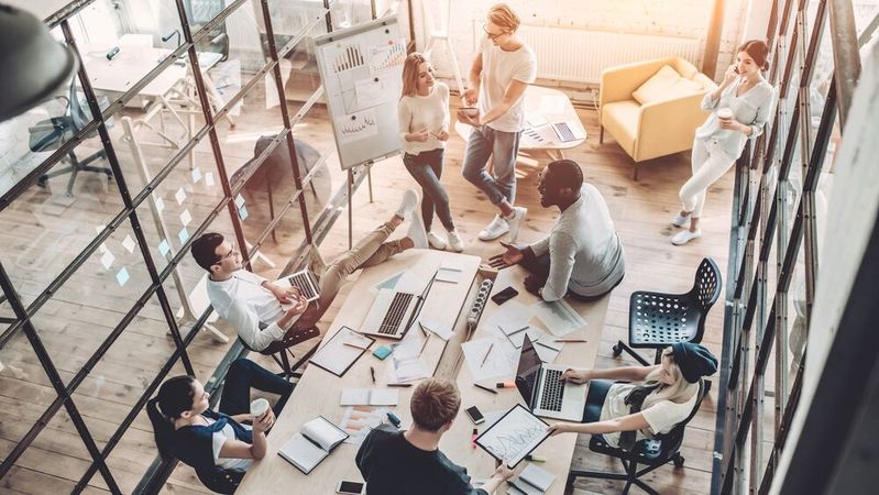 Start-ups haben immer noch den Nimbus, chaotisch und chronisch unterfinanziert zu sein. Insbesondere im Public Sector könnte dies nicht weiter von der Realität entfernt liegen. Aufgrund cleverer Ideen sind GovTech-Start-ups für externe Investoren durchaus interessant.(Bild: ©  Vasyl - stock.adobe.com)