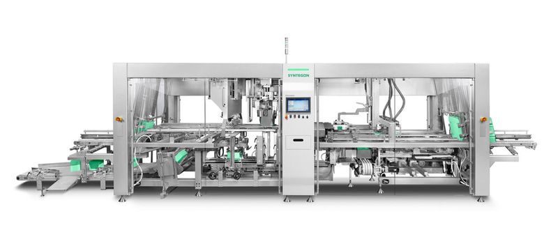 Die neue Funktion Operator Assistance sorgt beim bewährten Wrap Around Elematic 3001 Sammelpacker von Syntegon für effiziente Formatwechsel. Hersteller können zwischen geführten, verifizierten oder halbautomatischen Wechseln wählen und die einzelnen Funktionen unabhängig voneinander oder in Kombination einsetzen.   (Bild: Syntegon Technology)