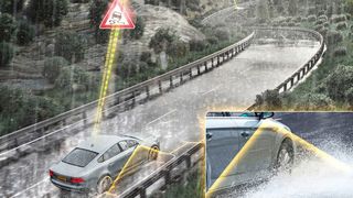 Kameras erkennen ein spezifisches Spritz- und Sprühmuster, das bereits sehr früh als Aquaplaning identifiziert werden kann. (Continental)