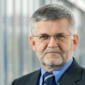 Peter Dewald ist Geschäftsführer bei Sage.