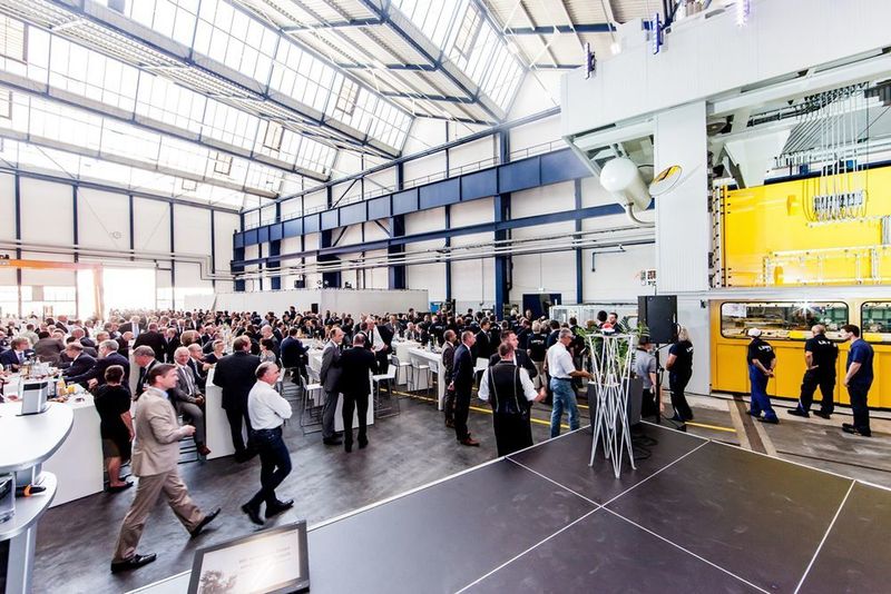 Mit der neuen Transferpresse will Läpple nach einigen schwierigen Jahren ein Zeichen setzen. (Läpple Automotive)