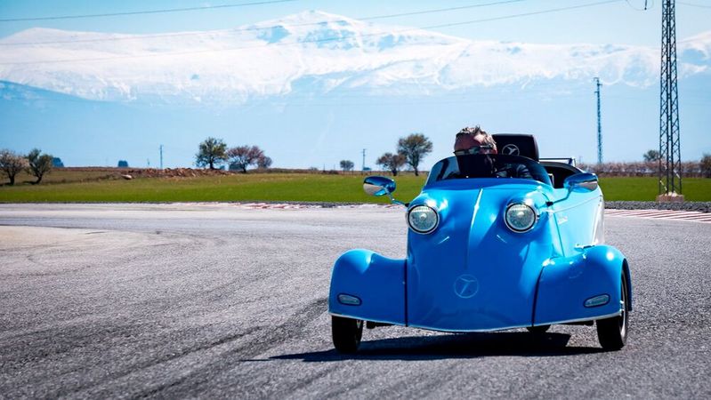 Den Messerschmitt KR gibt es wieder: Diesmal als Benzin- und Elektro-Variante. (Bild:  ampnet/Messerschmitt-Werke)