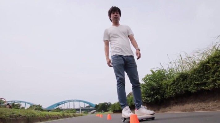 So macht Slalomfahren richtig Spaß (Bild: Cocoa Motors)