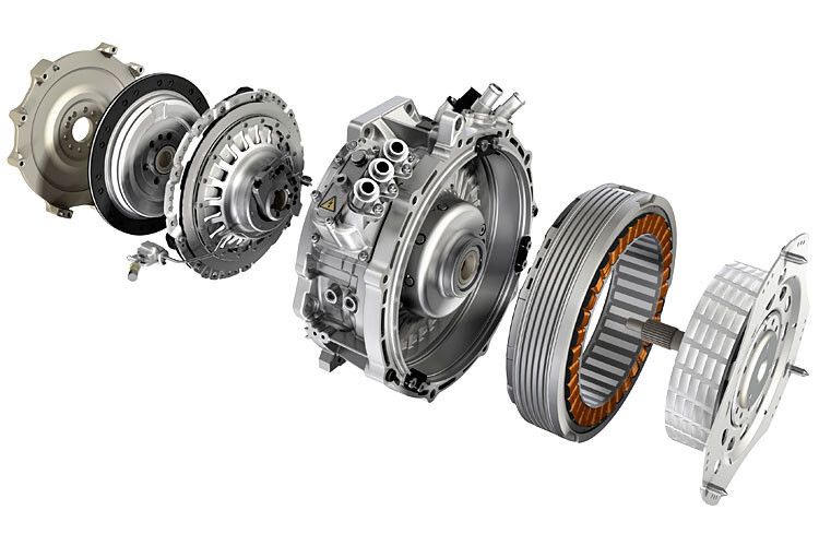 ... den dafür notwendigen Elektromotor und das Hybridmodul liefert aber die ZF Friedrichshafen. (Porsche)