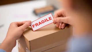 Mehr Sicherheit! Wertvolle Waren müssen vor dem Versand ausreichend geschützt werden, sagt MBE. Mit dem neuen Safevalue Business werden Sendungen im Wert zwischen 100 und 5.000 Euro jetzt automatisch abgesichert. (MBE)